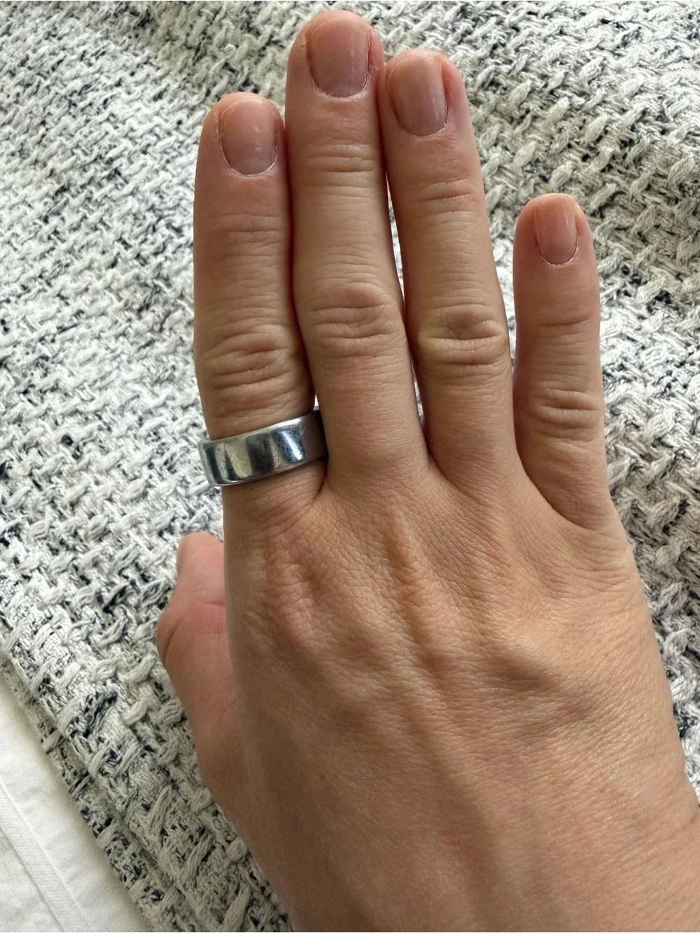 Oura ring gen 4 - size 8 / silver GUC